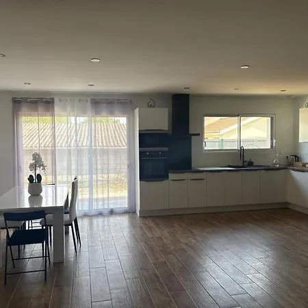Vakantiehuis Grande Maison Neuve 8-9 Personnes Climatise *
