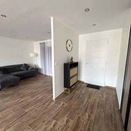 Grande Maison Neuve 8-9 Personnes Climatise بيت للعطل