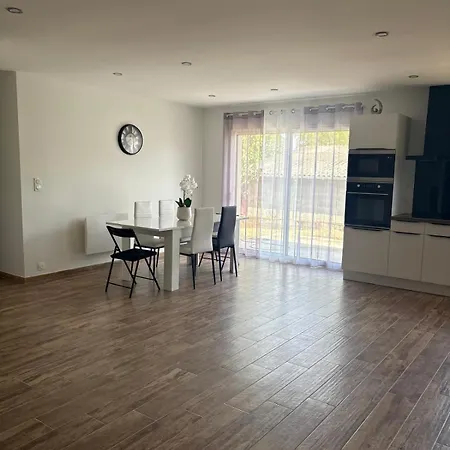 بيت للعطل Grande Maison Neuve 8-9 Personnes Climatise *