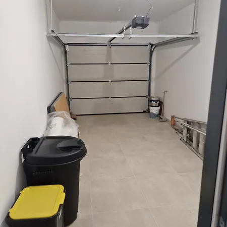 Grande Maison Neuve 8-9 Personnes Climatise Ludies