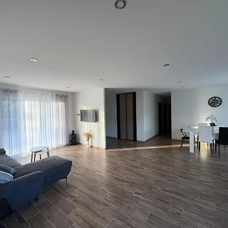 بيت للعطل Grande Maison Neuve 8-9 Personnes Climatise Ludies